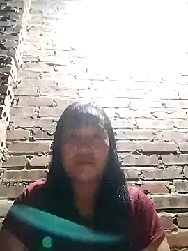 miss-su online show from October 8, 5:43 pm