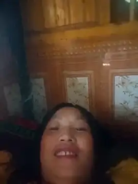 miss-su online show from November 5, 6:13 am