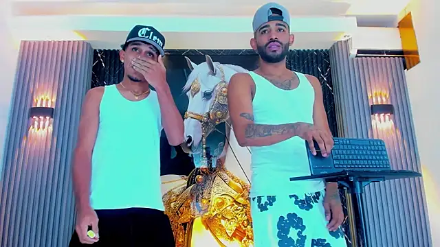 Extreme boys2 online show from November 6, 3:51 am