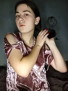 Snapshot of ToryTayler chatting on October 4, 7:23 pm ToryTayler online show from October 4, 7:23 pm