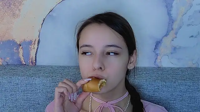 BerryTeen online show from October 23, 7:29 am