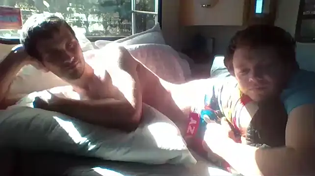 Snapshot of DeafGuyProud389 chatting on November 7, 7:36 pm DeafGuyProud389 online show from November 7, 7:36 pm