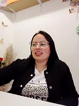 Daliz Leon online show from September 23, 2:03 am