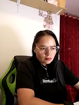 Daliz Leon online show from October 9, 2:09 am