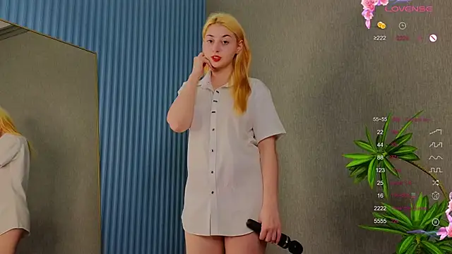 dreamhannah online show from September 11, 7:58 pm