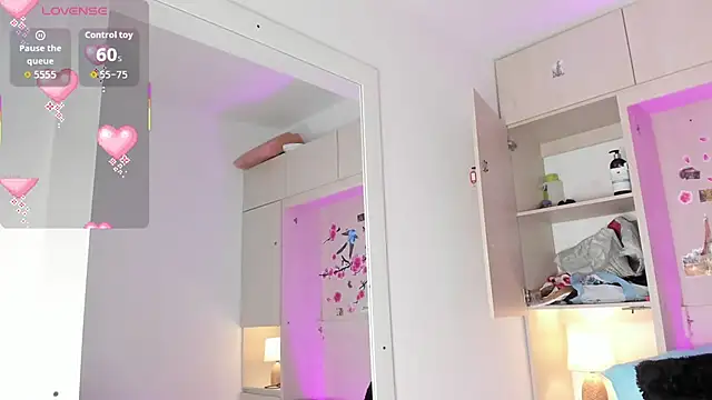 Snapshot of Stefannyevans_ chatting on November 11, 12:16 pm Stefannyevans online show from November 11, 12:16 pm