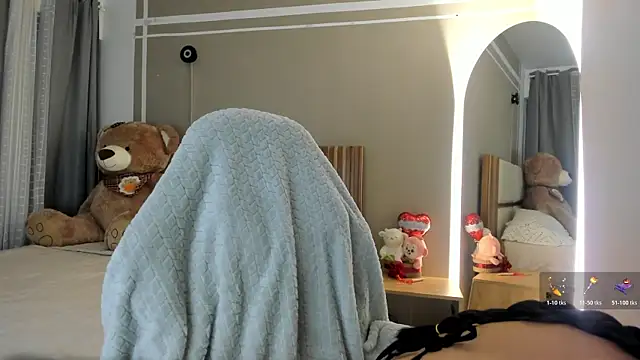 EmystarX online show from March 1, 11:29 pm