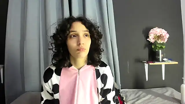 TeensNews18 online show from December 4, 11:52 am