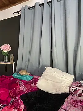 TeensNews18 online show from April 1, 11:13 pm