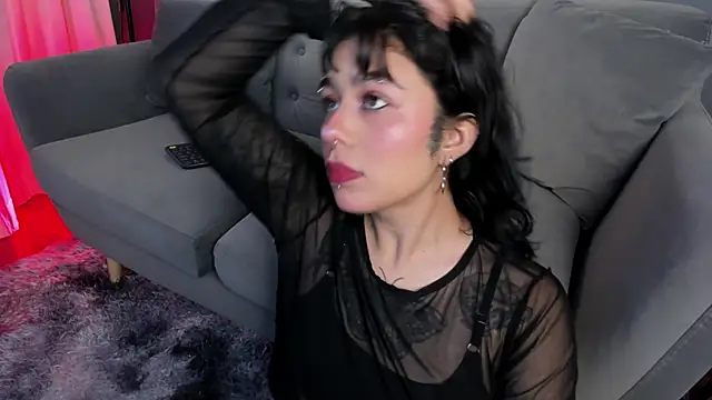 flower smith  online show from February 10, 11:47 am