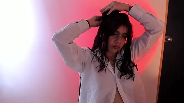 Julieth brown  online show from March 5, 8:27 pm