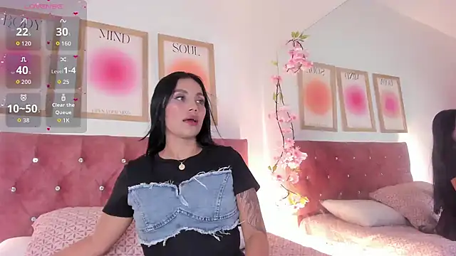 GabiHills online show from December 18, 6:03 pm