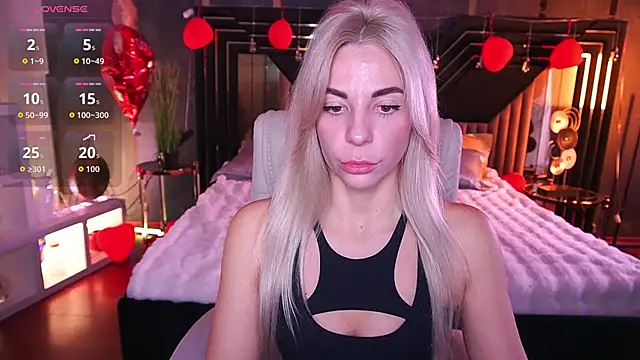 BellaRayyy online show from February 27, 1:44 pm