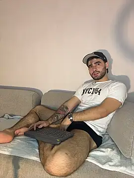 Snapshot of zack_sullivan22 chatting on November 23, 1:27 am zack sullivan22 online show from November 23, 1:27 am