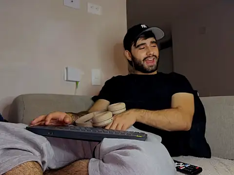 Snapshot of zack_sullivan22 chatting on December 3, 7:27 am zack sullivan22 online show from December 3, 7:27 am