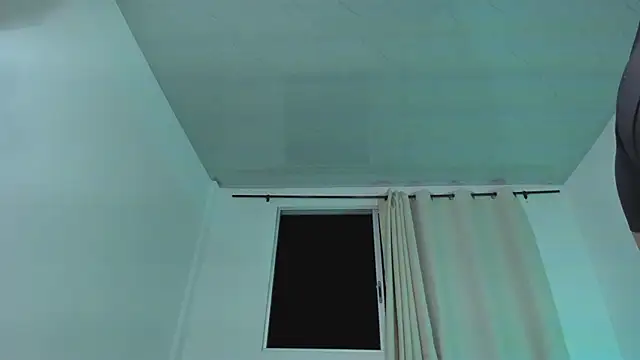 Selenafox 0 online show from September 13, 1:38 am