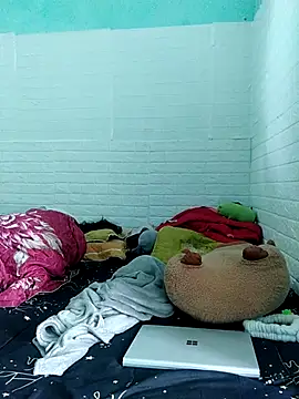 Snapshot of Ly-ny chatting on September 23, 7:00 am Ly-ny online show from September 23, 7:00 am