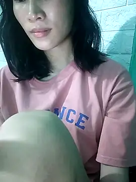 Snapshot of Ly-ny chatting on September 27, 6:57 pm Ly-ny online show from September 27, 6:57 pm