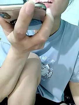 Snapshot of Ly-ny chatting on October 2, 8:10 am Ly-ny online show from October 2, 8:10 am