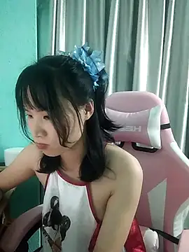 Snapshot of Ly-ny chatting on October 20, 3:34 pm Ly-ny online show from October 20, 3:34 pm