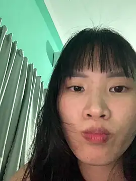 Snapshot of Ly-ny chatting on October 23, 7:23 pm Ly-ny online show from October 23, 7:23 pm