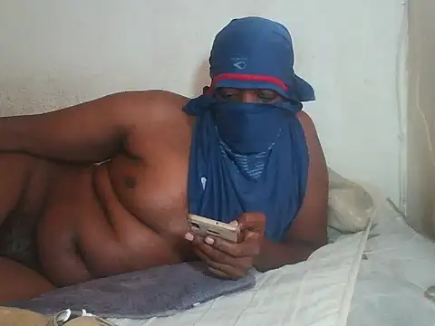 Bussyfats online show from April 12, 7:57 am