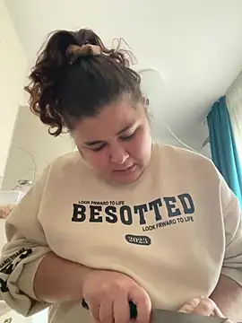 AliceCurlyX online show from February 15, 10:25 am