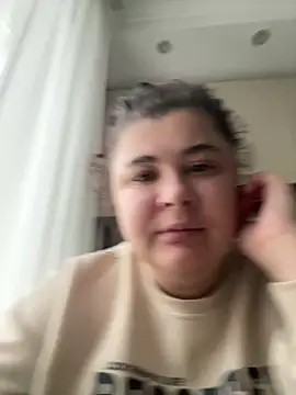 AliceCurlyX online show from February 18, 11:50 am