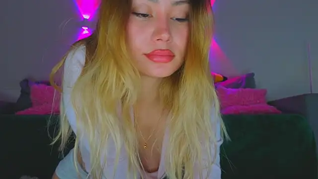 baobei03 online show from April 18, 5:44 am