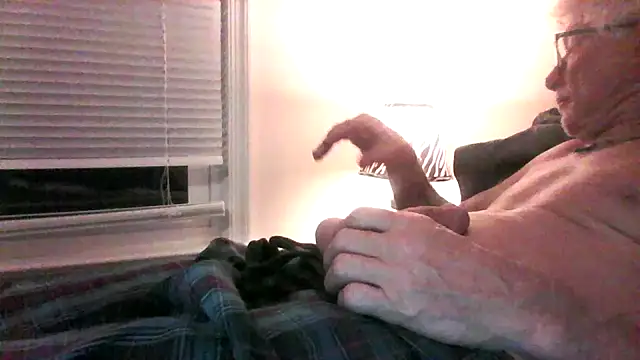 Snapshot of marcie2963 chatting on October 9, 10:46 am marcie2963 online show from October 9, 10:46 am