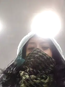 Snapshot of Queen_Ashly chatting on December 14, 1:55 am Queen Ashly online show from December 14, 1:55 am