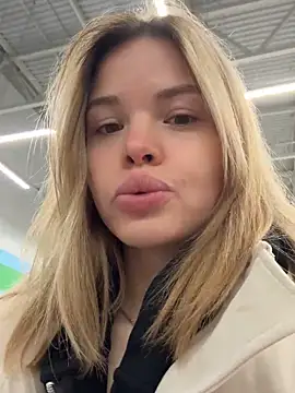 SMELLSEX online show from October 2, 5:20 pm