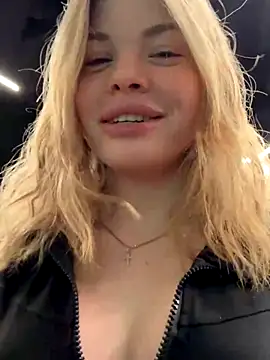 SMELLSEX online show from November 3, 6:42 pm