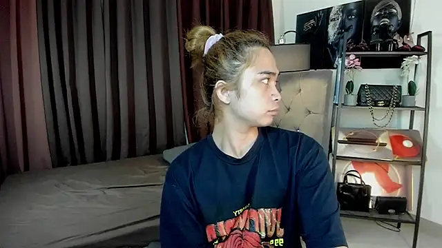 urfantasyhotbaby online show from November 7, 5:02 pm