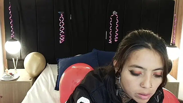 LiaMonroee  online show from March 24, 12:32 pm