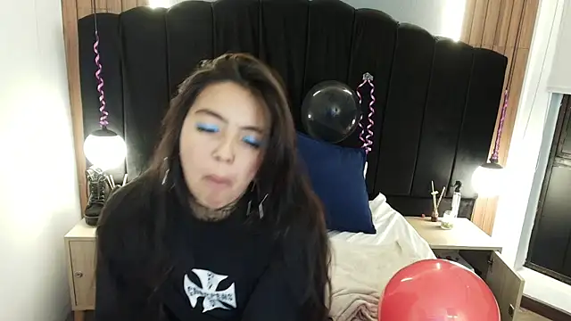 LiaMonroee  online show from March 25, 12:22 pm