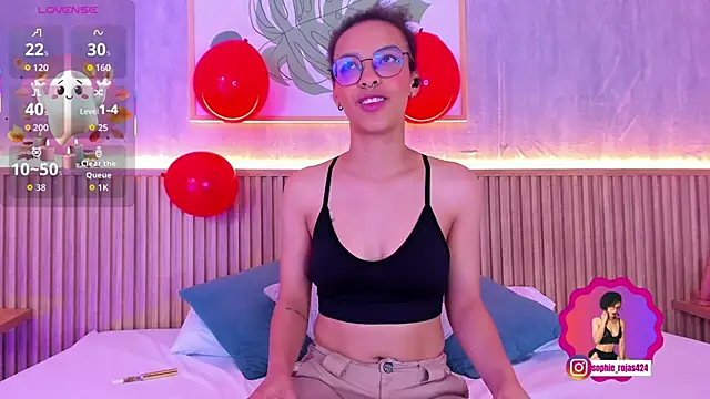 Snapshot of sophie_rojas chatting on October 24, 3:36 am sophie rojas online show from October 24, 3:36 am