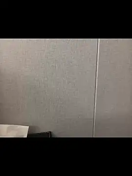 Snapshot of xxxx25261 chatting on May 20, 1:28 pm xxxx25261 online show from May 20, 1:28 pm