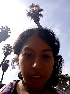 Syndel23 online show from April 18, 7:58 pm