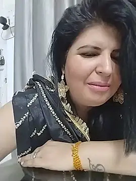 Snapshot of Jann_Riya333 chatting on May 12, 9:28 am Jann Riya333 online show from May 12, 9:28 am