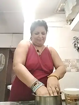 Snapshot of Jann_Riya333 chatting on May 19, 6:53 am Jann Riya333 online show from May 19, 6:53 am