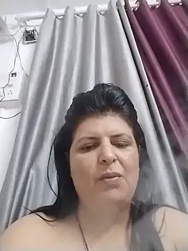 Snapshot of Jann_Riya333 chatting on July 2, 6:41 am Jann Riya333 online show from July 2, 6:41 am