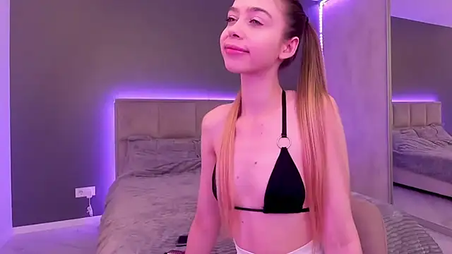 fikuspikus online show from March 9, 6:45 pm