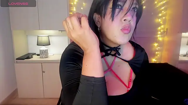 VickyRuiz  online show from April 18, 7:58 pm