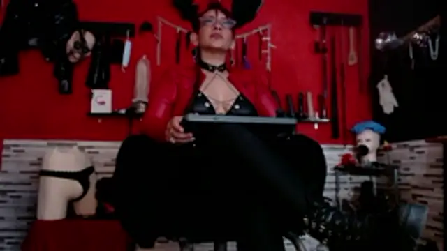 Miss Mirandaa online show from October 21, 11:16 pm