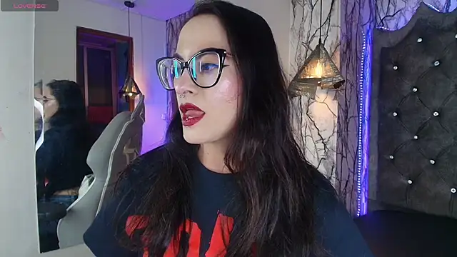 Zami Escobar of online show from October 6, 7:33 pm