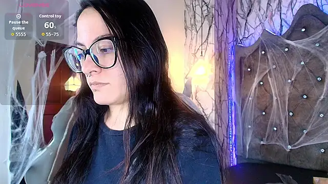 Zami Escobar of online show from October 24, 6:37 pm