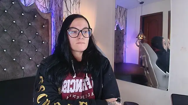 Zami Escobar of online show from November 17, 6:03 pm