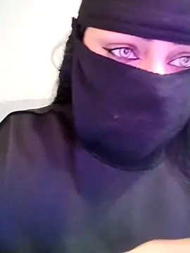 lilyan12 online show from April 3, 12:19 am