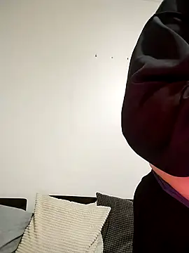 lilyan12 online show from April 9, 1:27 am